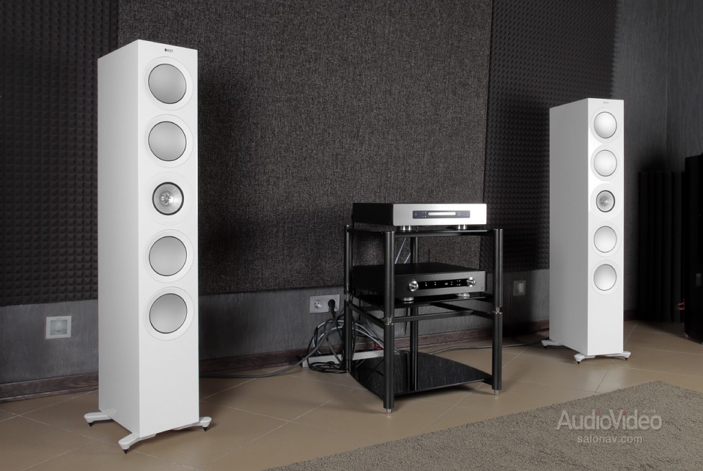 KEF_R11_01.jpg