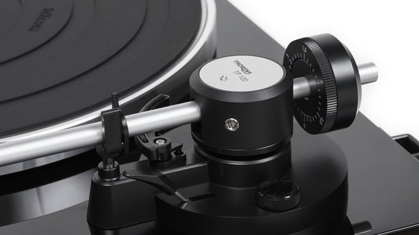 Thorens_TD204_08-2.jpg