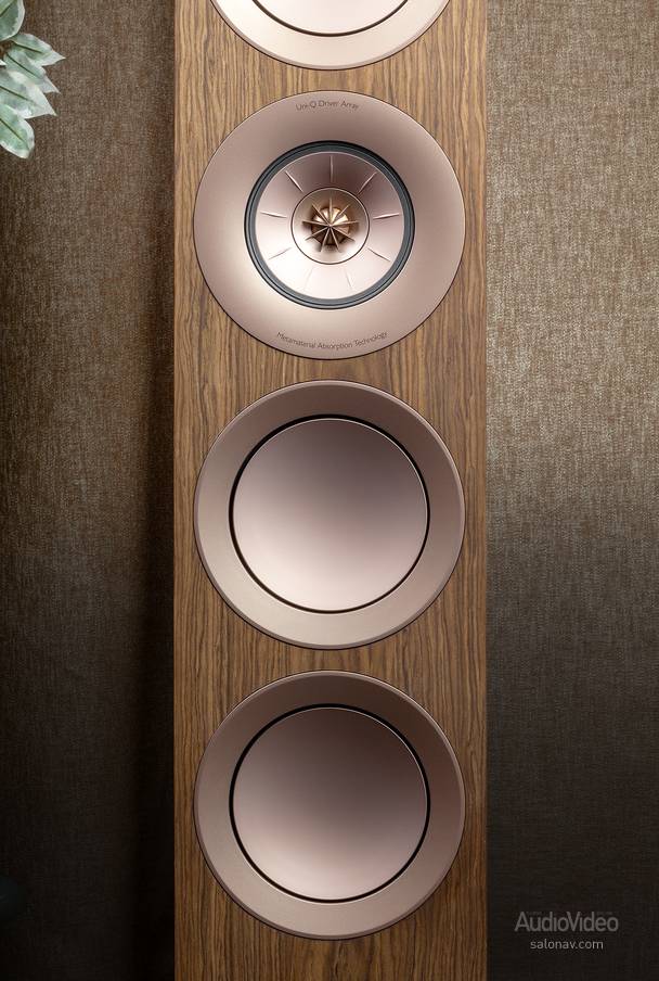 KEF_R11_Meta_8296.jpg
