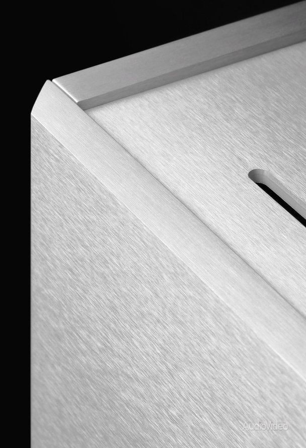 Aesthetix_Mimas_04.jpg