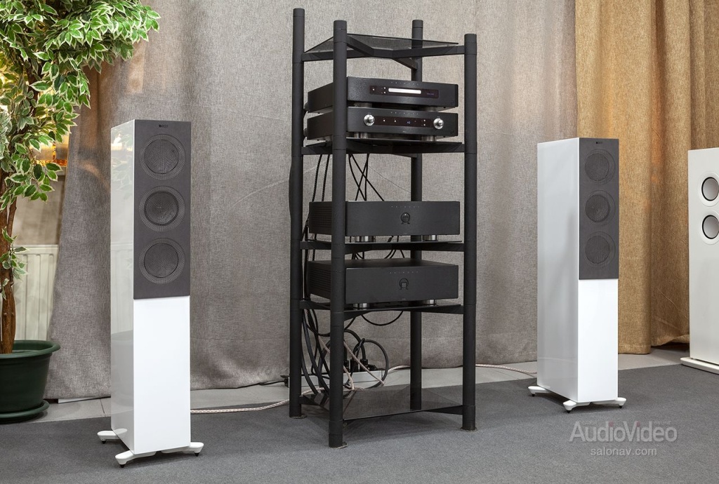 KEF_R5_Meta_62.jpg